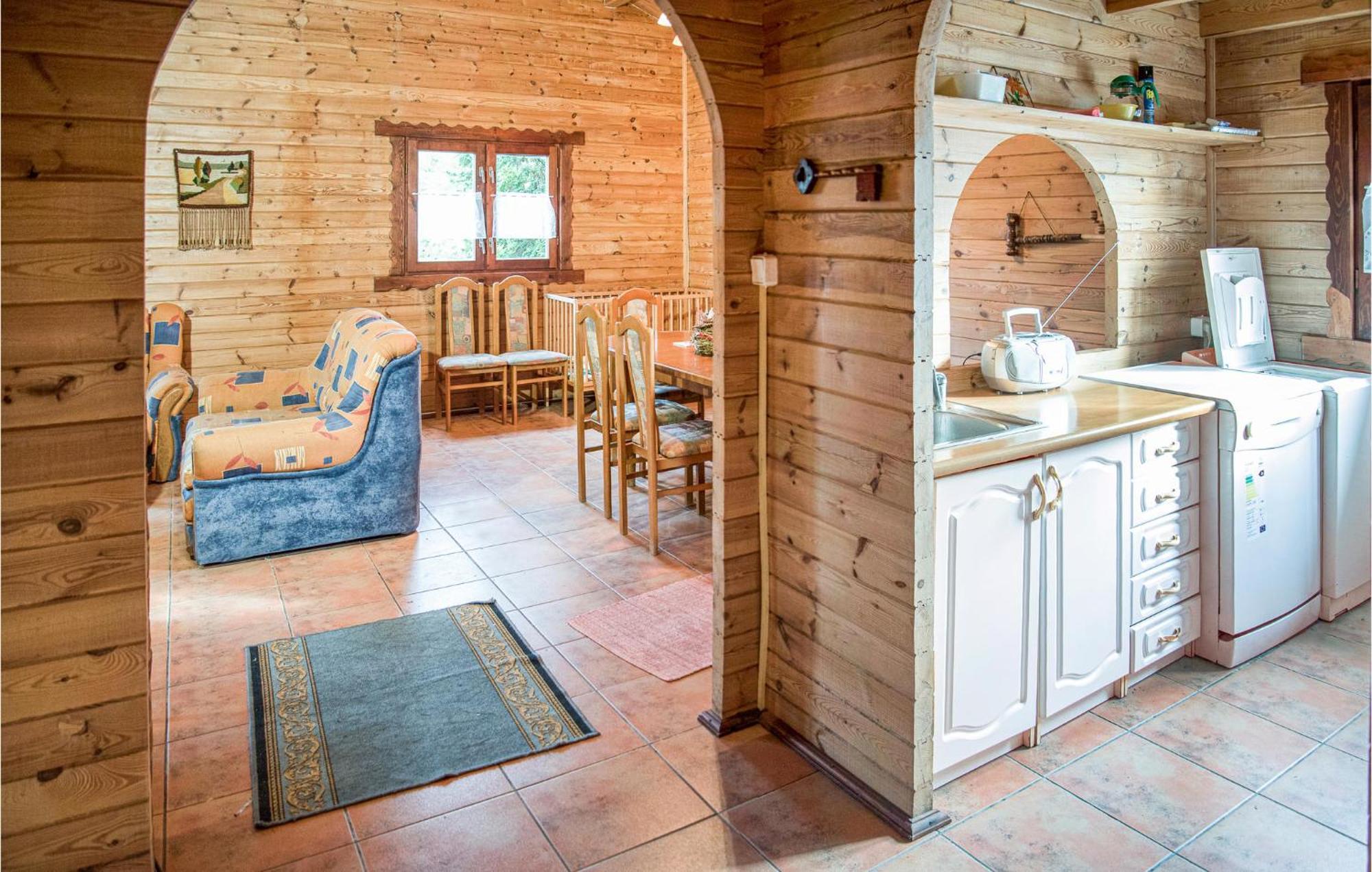 Nice Home In Mscice With Kitchen Exterior foto